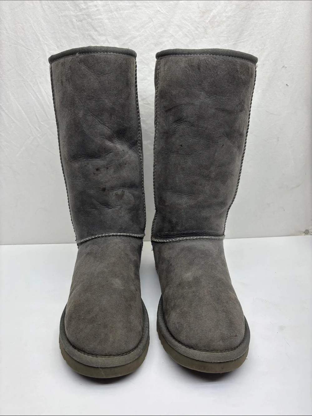 UGG Classic Tall Boots, size 7 women’s, box 26